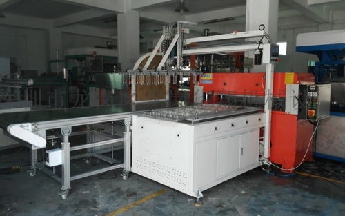 華翔HX-30四柱油壓裁斷機 高效裁切設備的工業典范